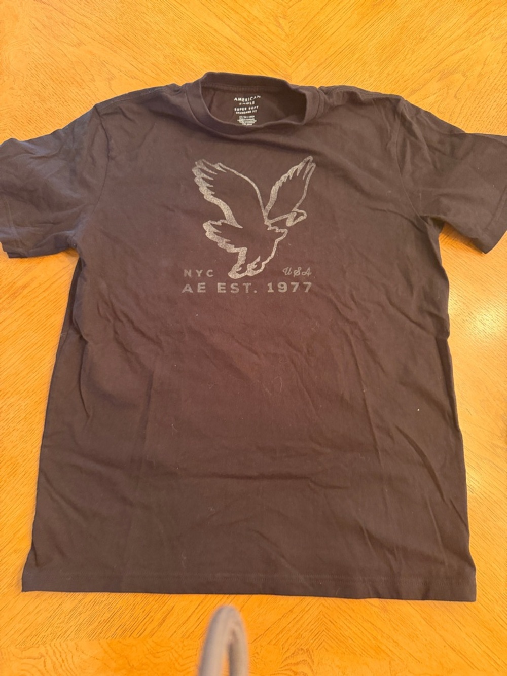 American Eagle Outfitters Black Short-Sleeve Graphic Tee XS
